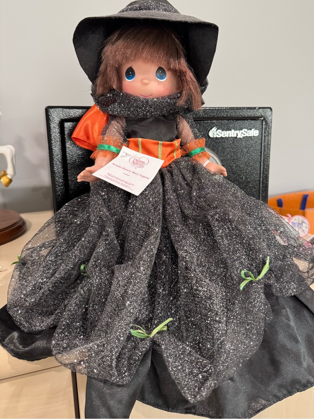 Precious Moments Mary Poppins Disney Black & Orange Doll
